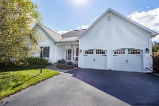 73 Brookhaven Ln, Glenmont, NY 12077