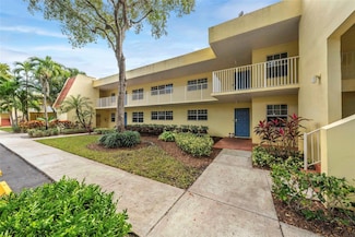 400 Oaks Ln Unit 216, Pompano Beach, FL 33069
