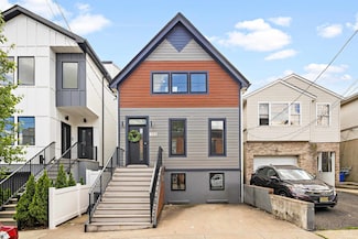 133 Congress St, Jersey City, NJ 07307
