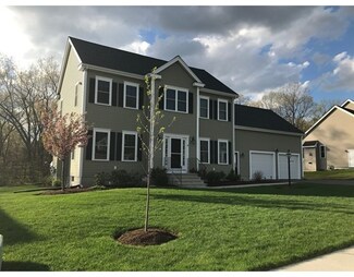 41 Brookmeadow Ln, South Grafton, MA 01560