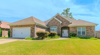 306 Corondelet Ln, North Little Rock, AR 72113