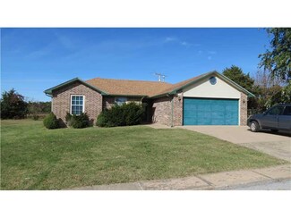 1672 Timberline Ave, Decatur, AR 72722