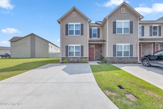 458 Sullivan Loop Rd, Jacksonville, NC 28544