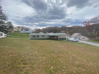 118 Blind Rd, Lashmeet, WV 24733