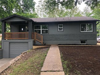 8121 Lydia Ave, Kansas City, MO 64131