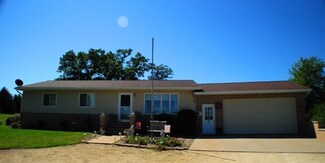 225 Concord St, Lamont, IA 50650