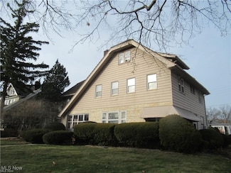 16900 Clifton Blvd, Lakewood, OH 44107