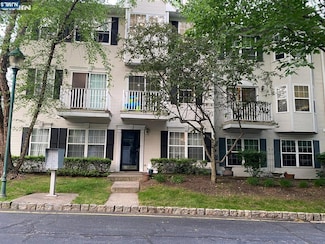 2088 Edward Ct, Mahwah, NJ 07430