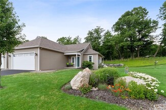 4513 Lauder Ln, Skaneateles, NY 13152