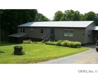 85 Rudd Rd, Lacona, NY 13083