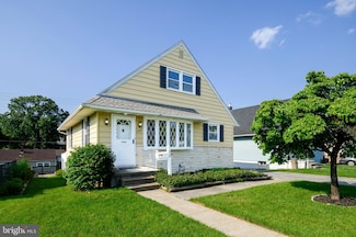 318 4th Ave, Lansdowne, MD 21227