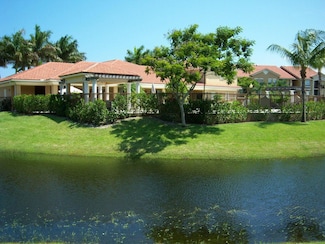 319 Villa Cir, Boynton Beach, FL 33435