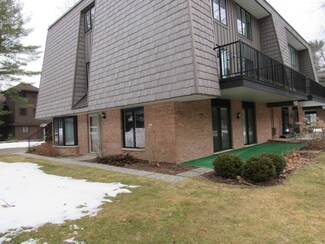 122 Flagpoint Ave Unit Bldg 5 Apt 2, Roscommon, MI 48653