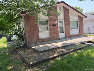 6303 Duncan St, Taylor, MI 48180