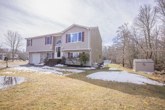 32 Schooner Dr, South Dartmouth, MA 02748