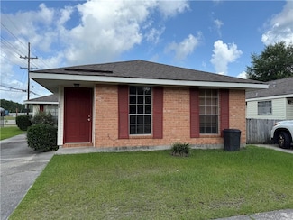 100 Parkway Dr N, Slidell, LA 70458