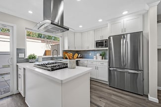 1910 Bluewood Cir, San Jose, CA 95132