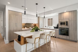31 Evergreen St Unit 2, Boston, MA 02130