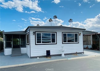 601 N Kirby St Unit 102, Hemet, CA 92545