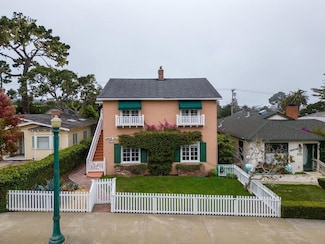718 Forest Ave, Pacific Grove, CA 93950