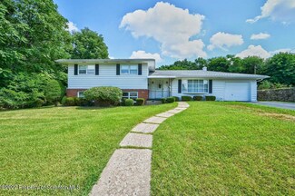 907 Skyview Dr, Scranton, PA 18505