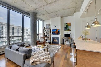 901 S 2nd St Unit 905, Minneapolis, MN 55415