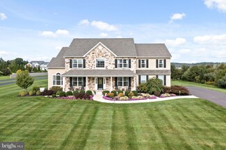 353 Sunset Rd, Schwenksville, PA 19473