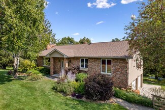 22505 Betty Jane Dr, Winona, MN 55987