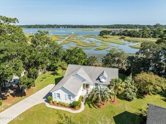 1137 Otter Cir, Beaufort, SC 29902