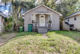 569 Upton Ave, Springfield, MI 49037