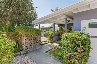 833 Estancia Way, San Rafael, CA 94903