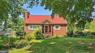 6116 Burnett St, Alexandria, VA 22310
