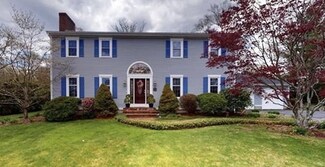 435 Fairway Dr, Somerset, MA 02726
