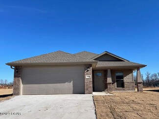326 Sidney Ln, Webb City, MO 64870