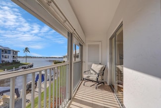 1858 SW Palm City Rd Unit 205, Stuart, FL 34994
