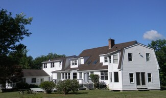 60 Mathews Rd, South Deerfield, MA 01373