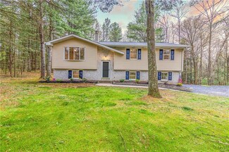 268 Turkey Ridge Dr, Kunkletown, PA 18058