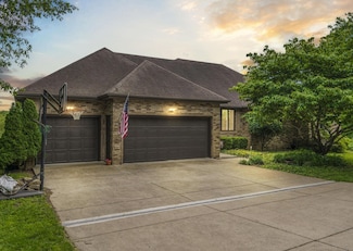 2642 W Blakey St, Springfield, MO 65810