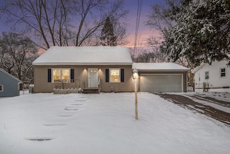 1143 Sluyter St SE, Grand Rapids, MI 49508