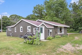 19030 W Almy Rd, Howard City, MI 49329