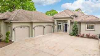 207 Buck Deer Ln, Camdenton, MO 65020
