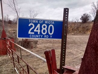 2480 County Road Y, Woodford, WI 53599