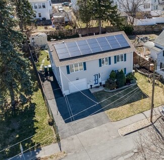 21 Pine Grove Ave, Lynn, MA 01905