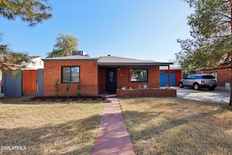 2511 E Pinchot Ave, Phoenix, AZ 85016
