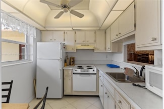 4299 NW 16th St Unit 210, Lauderhill, FL 33313