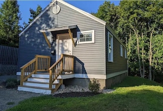 70 Hancock St, Ellsworth, ME 04605