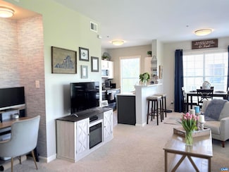 280 Riverbend Dr Unit 4C, Charlottesville, VA 22911