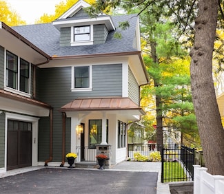 85 Naples Rd Unit 2, Brookline, MA 02446