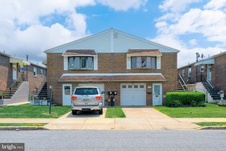 7911 Farnsworth St, Philadelphia, PA 19152