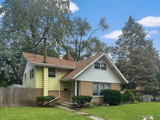 1109 Allen Ave, West Chicago, IL 60185